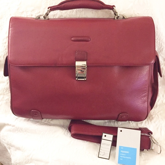 Beautiful Piquadro Italian Leather Business Bag (Unisex) - Picture 13 of 15